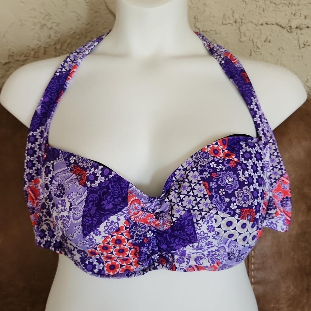 NWOT! Swimsuits for all swim top